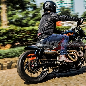 Modifikasi Harley Davidson Sportster XL 1200, Daily Scrambler 