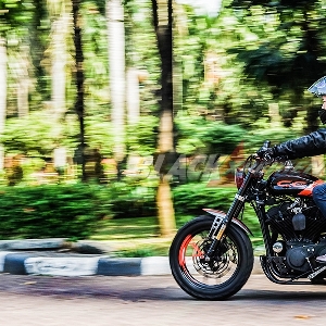 Modifikasi Harley Davidson Sportster XL 1200, Daily Scrambler 