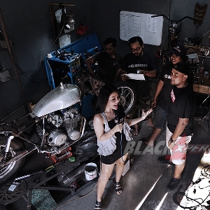 Cheria dan tim Graha Motor Works