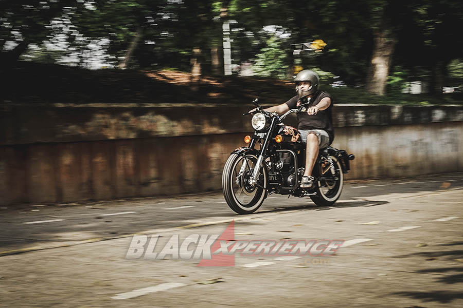 Modifikasi Royal Enfield,  Black Shine Bobber 