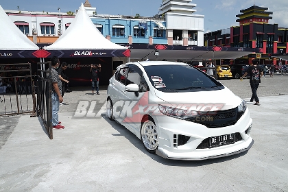 Black Out Loud @ BlackAuto Battle Warm Up Manado 2019 Photo 11