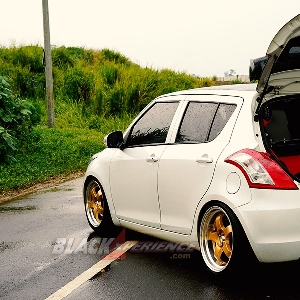 Modifikasi Suzuki Swift A/T: Mempermanis Bagian Interior