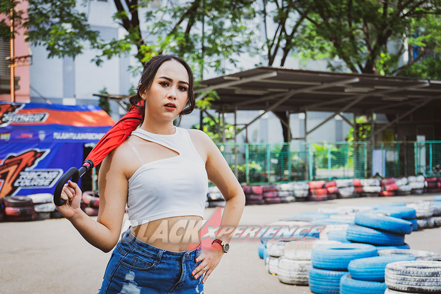 Maharetha : Eksis Model dan DJ, BMW i8 Coupe Jadi Incaran