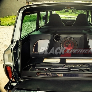 Modifikasi Jeep Grand Wagoneer, City Slicker yang Menggoda