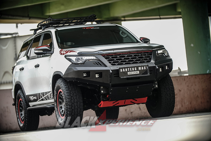  Off  road  Style Oriented Fortuner blackxperience com