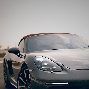 Porsche 718 Boxster S - Less Means More