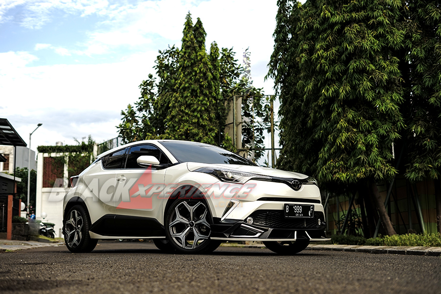 Modifikasi Toyota All New C-HR, Sporty Look dengan High Sound Quality