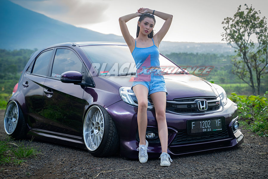 Carissa Heriyani, Incar Punya Civic Turbo dan Kongkow Bareng Anak Mobil