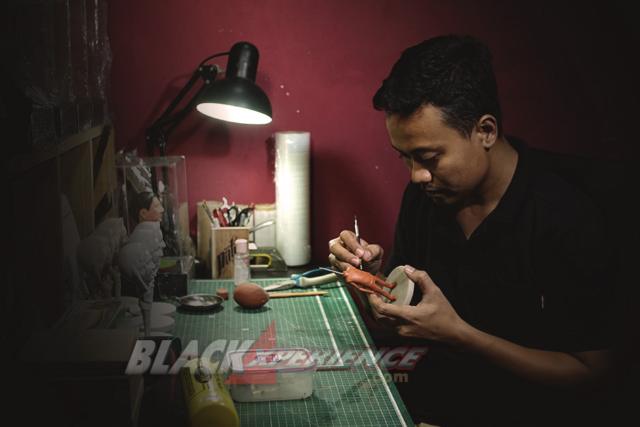 Musfiq Amar, Salurkan Kreativitas Lewat Patung Karikatur