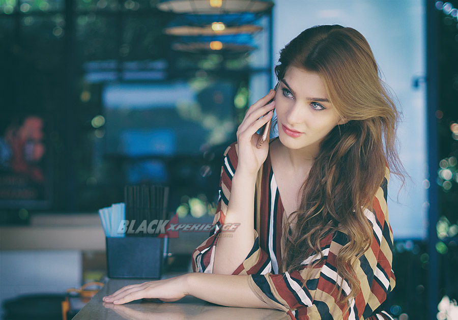 Irina, Tantang Modeling di Indonesia