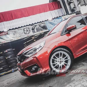 Asik Berkendara All New Honda Brio dengan Velg Baru 