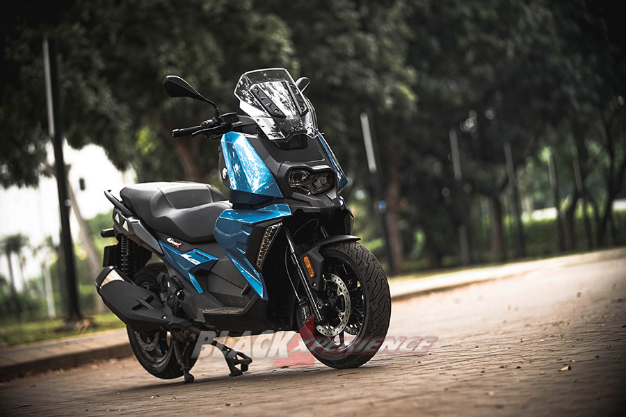 BMW C400X, Skuter Futuristik Buat Kaum  Urban 