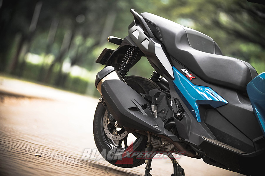 BMW C400X, Skuter Futuristik Buat Kaum  Urban 