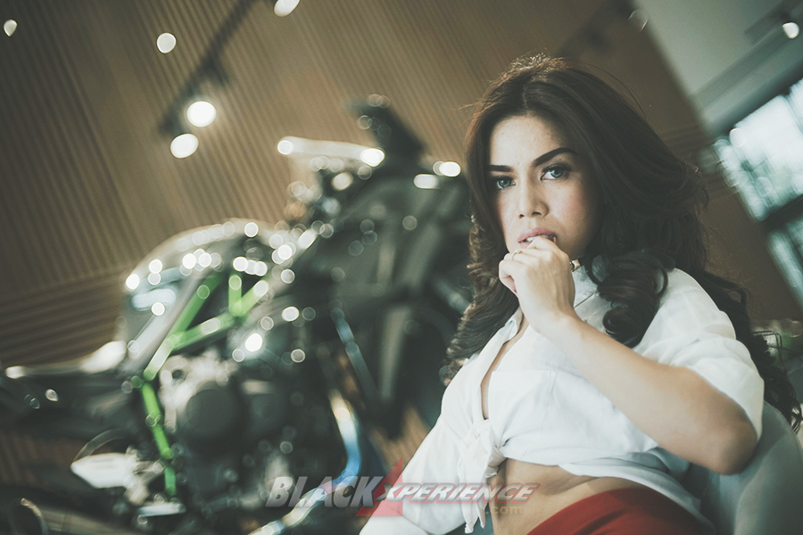 Shyanaz Allvashyer –Come Ride With Me-