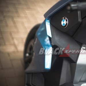 BMW C400X, Skuter Futuristik Buat Kaum  Urban 