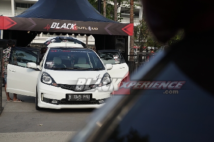 BlackOut Loud @ BlackAuto Battle WarmUp Jakarta 2019 Day 2 Photo 3