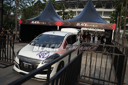 BlackOut Loud @ BlackAuto Battle WarmUp Jakarta 2019 Day 2 Photo 5