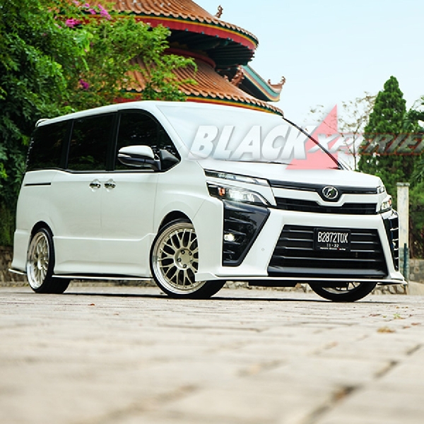 Modifikasi Toyota Voxy, Project 'Trial Error' Buahkan Van MPV nan Sporty