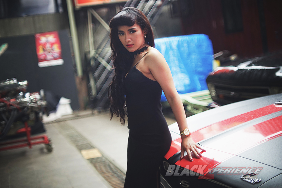 Siska - Dara Manis Pecinta American Muscle Car