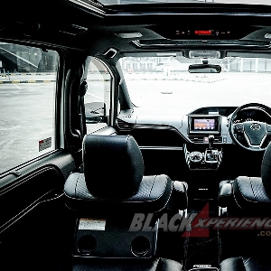 New Toyota Voxy - Baby Alphard You Can Buy -