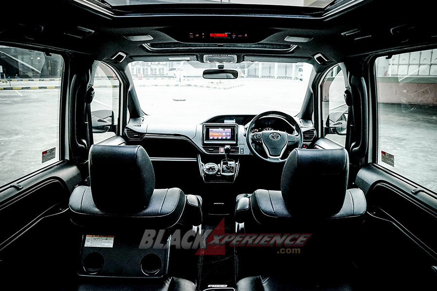 New Toyota Voxy - Baby Alphard You Can Buy -