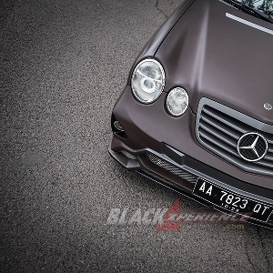 Modifikasi Mercedes E230, Modifikasi Extreme Body Kit dan Static Stance