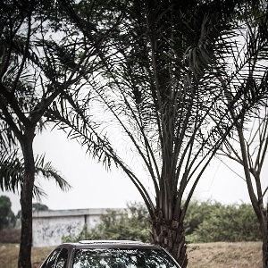 Modifikasi Mercedes E230, Modifikasi Extreme Body Kit dan Static Stance