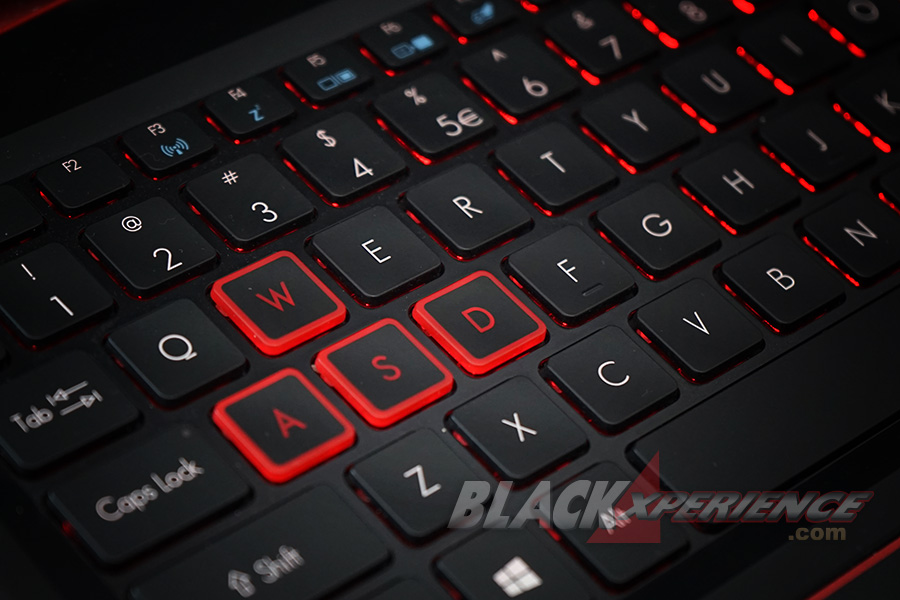 Acer Aspire VX5-591G - Disain Agresif, Kinerja Responsif