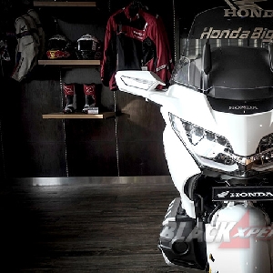 New Honda Goldwing 1800 - Tolak Ukur Baru