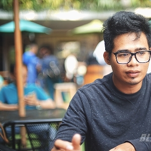 Afrizal Rahadian Sodiq: Angkat Kekayaan Indonesia Lewat Batik Geek
