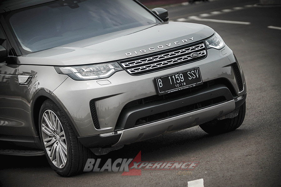 New Land Rover Discovery - Leads The Way