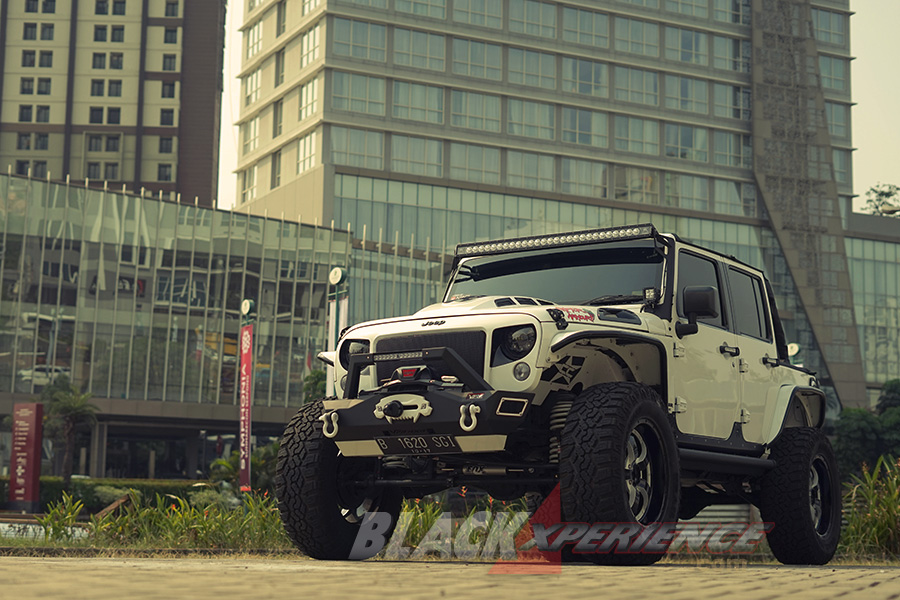 Modifkasi Jeep Wrangler: Raptor Armour