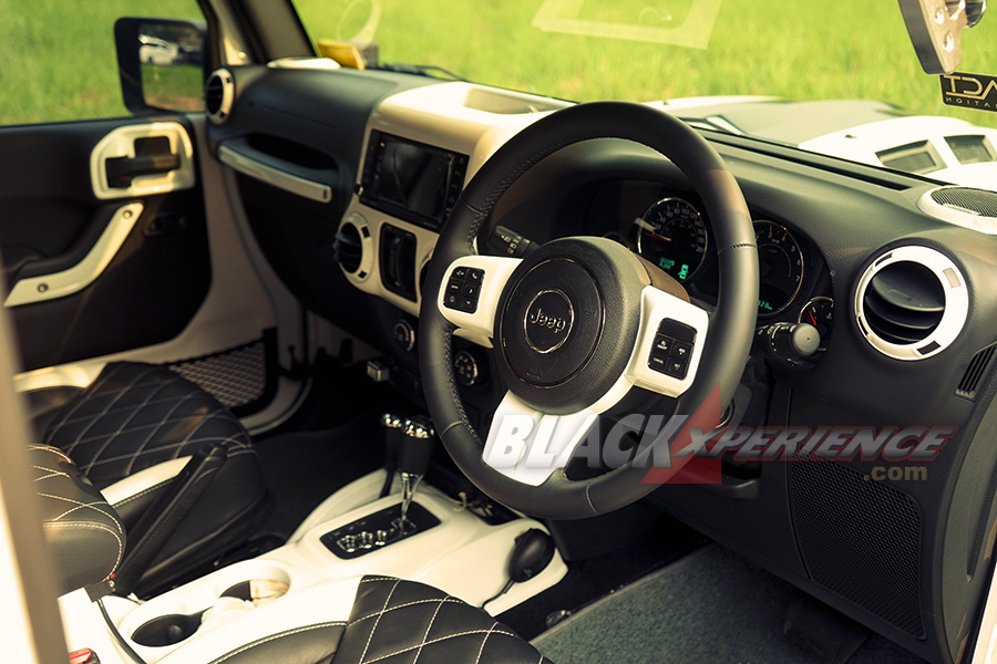 Modifkasi Jeep Wrangler: Raptor Armour