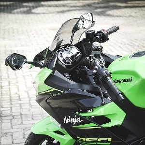 All New Kawasaki Ninja 250 &ndash; Jadi Tolak Ukur Baru