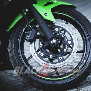 All New Kawasaki Ninja 250 &ndash; Jadi Tolak Ukur Baru