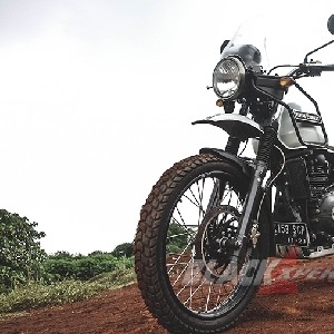 Royal Enfield Himalayan - Motor Asyik Dimana Saja