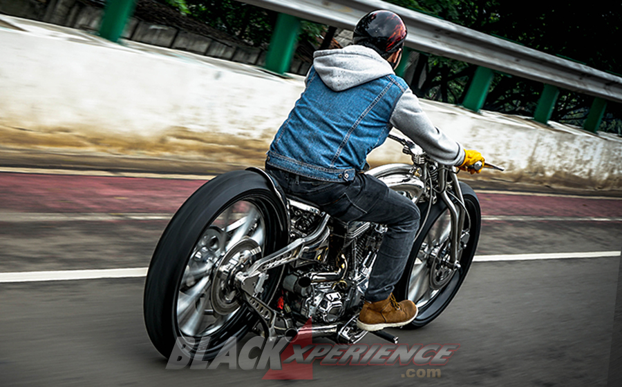 Modifikasi Harley Davidson Sportster: The Stone Krom Works