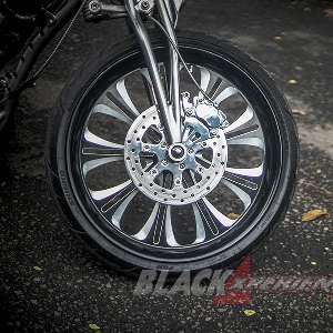 Modifikasi Harley Davidson Sportster: The Stone Krom Works