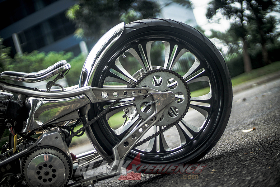 Modifikasi Harley Davidson Sportster: The Stone Krom Works