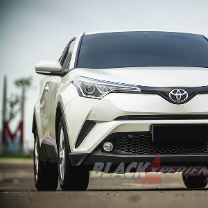 Toyota C-HR - Menjual Penampilan