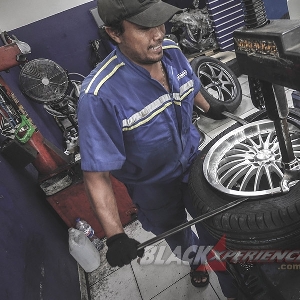 Makin Gaya dengan Upgrade Velg Toyota Veloz 2019