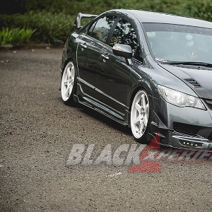 Modifikasi Honda Civic FD, Estetika Mugen RR Karya Anak Bangsa