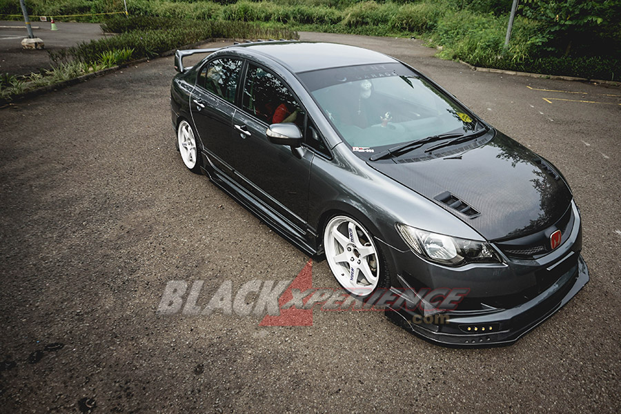 Modifikasi Honda Civic FD, Estetika Mugen RR Karya Anak Bangsa