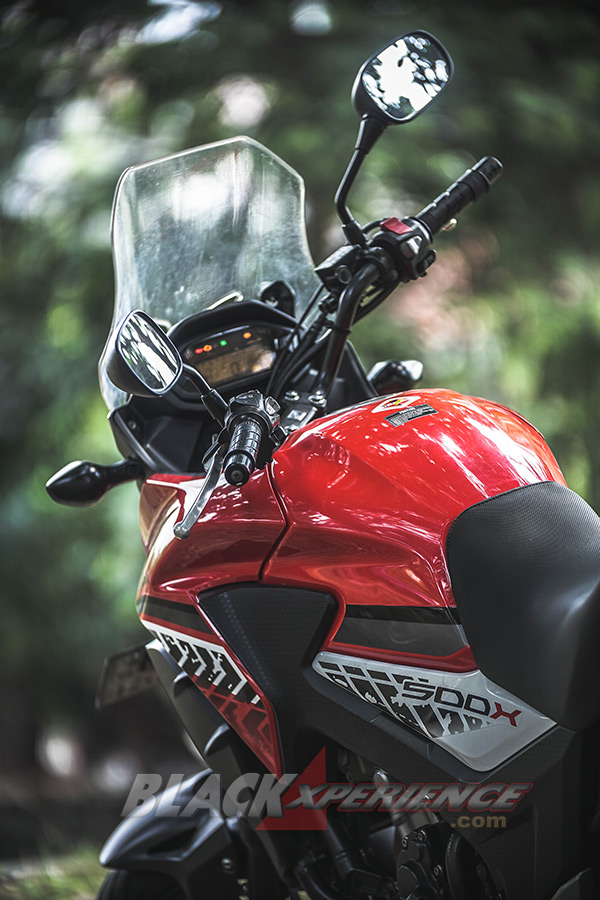 Honda CB500X - Tackle Both World