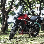 Honda CB500X - Tackle Both World