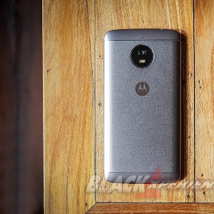 Review Moto E4 Plus: Tak Semua Plus Plus