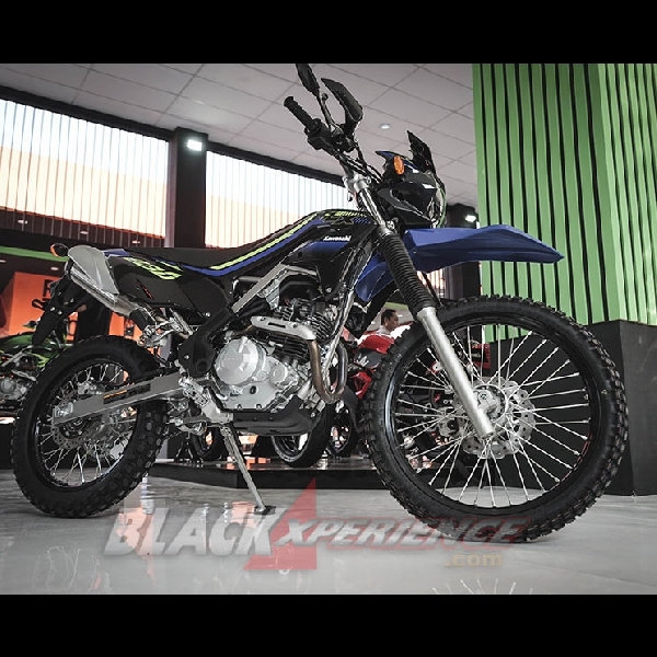 Debut Dunia  All New Kawasaki KLX230 di Jakarta Fair 2019