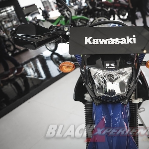 Debut Dunia  All New Kawasaki KLX230 di Jakarta Fair 2019