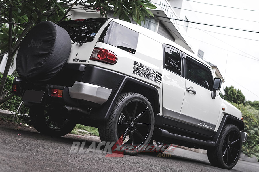 Modifikasi Toyota FJ Cruiser, Kawinkan Gaya DUB City dan VIP Untuk Harian