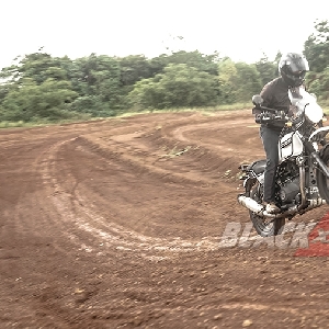 Royal Enfield Himalayan - Motor Asyik Dimana Saja